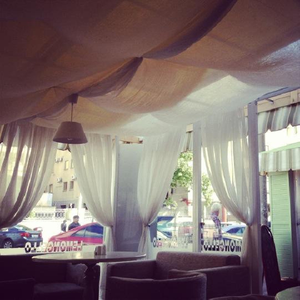 Ресторанный сервис бронирования столиков menu-rest.com - Интерьер ресторана "Lemoncello"