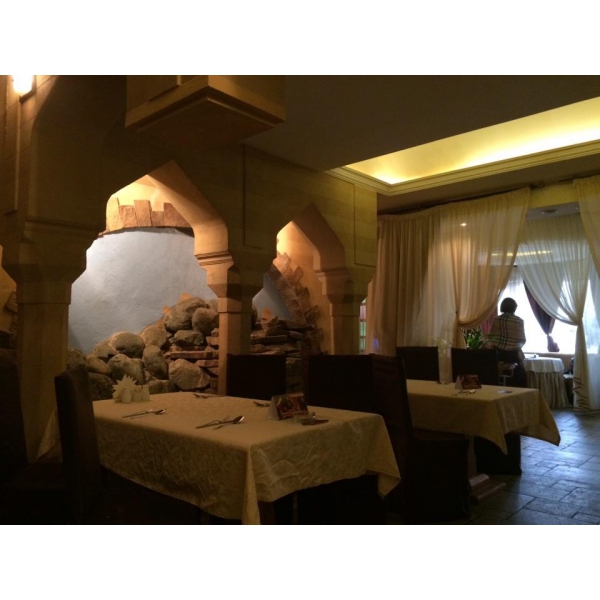 Ресторанный сервис бронирования столиков menu-rest.com - Интерьер ресторана "Баку"