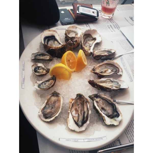 Ресторанный сервис бронирования столиков menu-rest.com - Интерьер ресторана "Филимонова и Янкель"