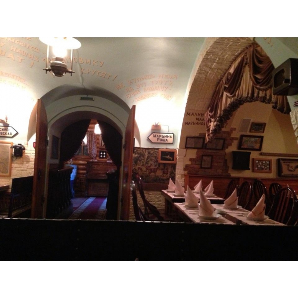 Ресторанный сервис бронирования столиков menu-rest.com - Интерьер ресторана "Чёрная кошка"