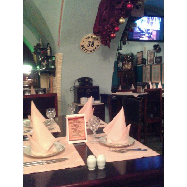 Ресторанный сервис бронирования столиков menu-rest.com - Интерьер ресторана "Чёрная кошка"