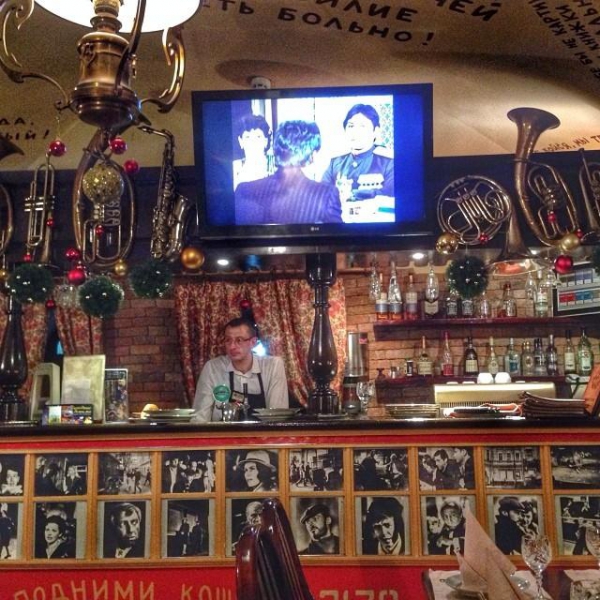 Ресторанный сервис бронирования столиков menu-rest.com - Интерьер ресторана "Чёрная кошка"