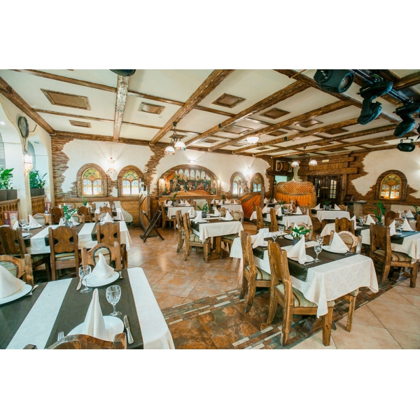 Ресторанный сервис бронирования столиков menu-rest.com - Интерьер ресторана "Шахин-Шах"