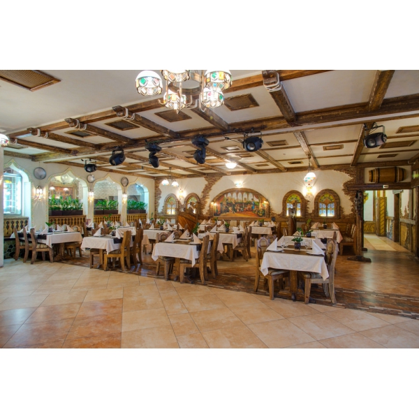 Ресторанный сервис бронирования столиков menu-rest.com - Интерьер ресторана "Шахин-Шах"