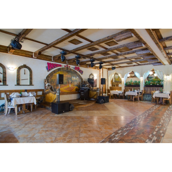 Ресторанный сервис бронирования столиков menu-rest.com - Интерьер ресторана "Шахин-Шах"