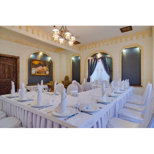 Ресторанный сервис бронирования столиков menu-rest.com - Интерьер ресторана "Шахин-Шах"