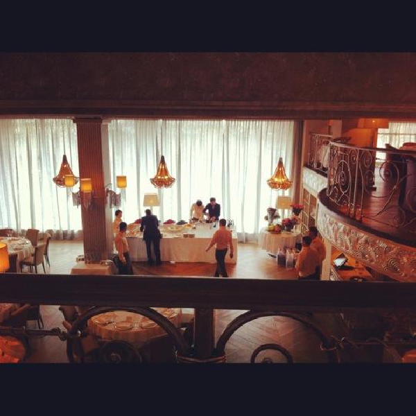 Ресторанный сервис бронирования столиков menu-rest.com - Интерьер ресторана "Piazza Italiana"