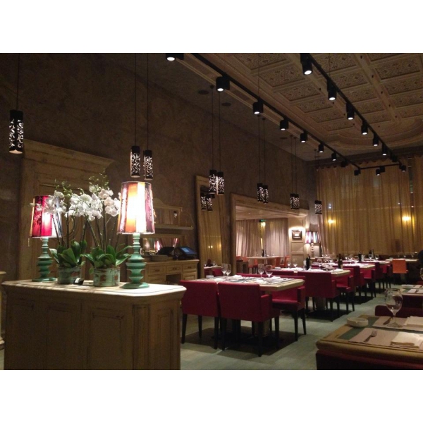 Ресторанный сервис бронирования столиков menu-rest.com - Интерьер ресторана "Piazza Italiana"