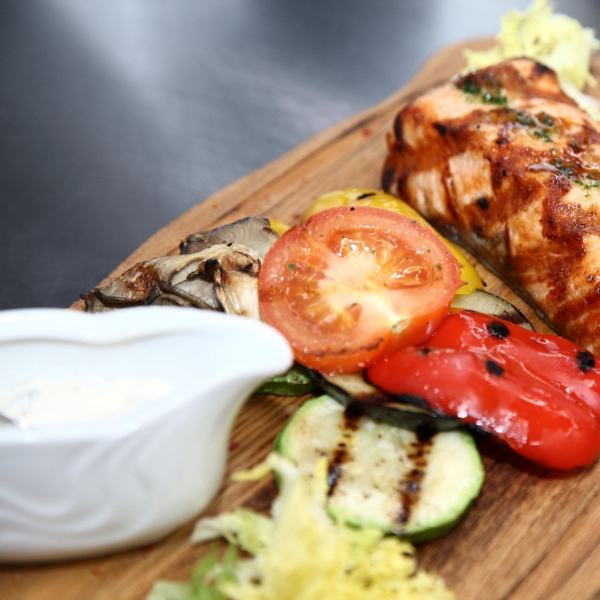 Ресторанный сервис бронирования столиков menu-rest.com - Интерьер ресторана "Золотой Олень"