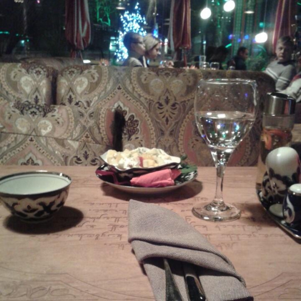 Ресторанный сервис бронирования столиков menu-rest.com - Интерьер ресторана "Алайский базар"