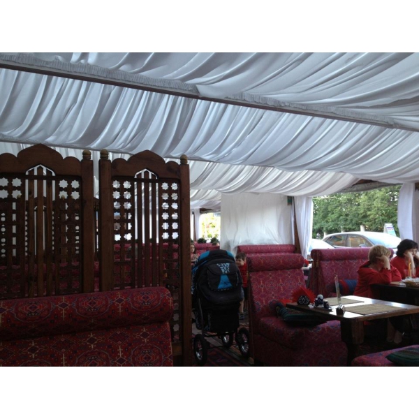 Ресторанный сервис бронирования столиков menu-rest.com - Интерьер ресторана "Павлин-Мавлин"