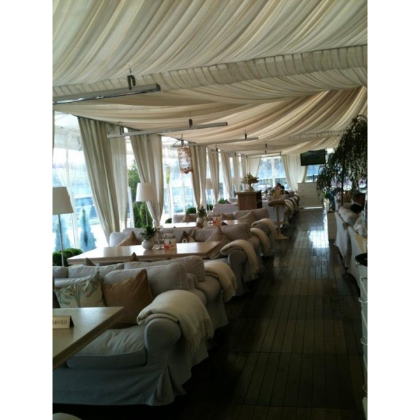 Ресторанный сервис бронирования столиков menu-rest.com - Интерьер ресторана "Гуси Лебеди"