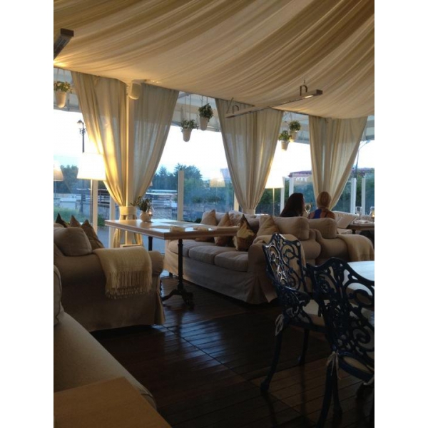 Ресторанный сервис бронирования столиков menu-rest.com - Интерьер ресторана "Гуси Лебеди"