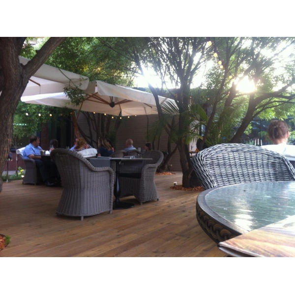 Ресторанный сервис бронирования столиков menu-rest.com - Интерьер ресторана "Hills"