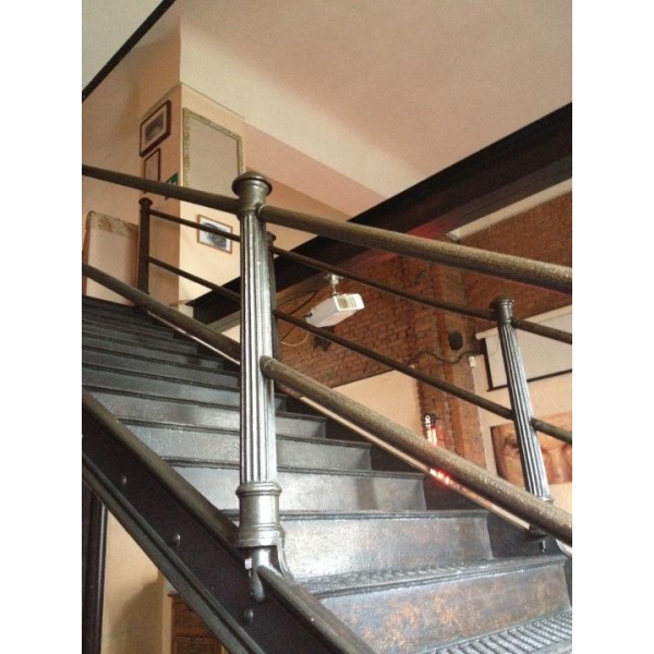 Ресторанный сервис бронирования столиков menu-rest.com - Интерьер ресторана "Глаза"