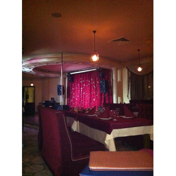 Ресторанный сервис бронирования столиков menu-rest.com - Интерьер ресторана "О кино"