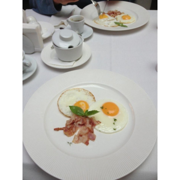 Ресторанный сервис бронирования столиков menu-rest.com - Интерьер ресторана "Clumba Club"