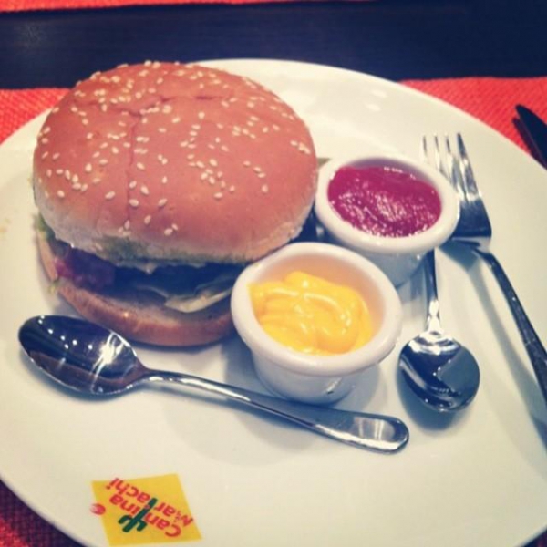 Ресторанный сервис бронирования столиков menu-rest.com - Интерьер ресторана "Cantina Mariachi"