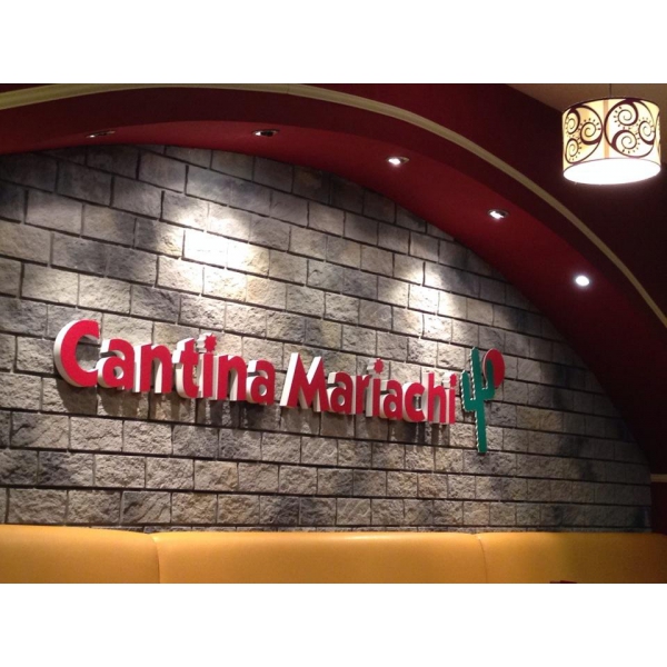 Ресторанный сервис бронирования столиков menu-rest.com - Интерьер ресторана "Cantina Mariachi"