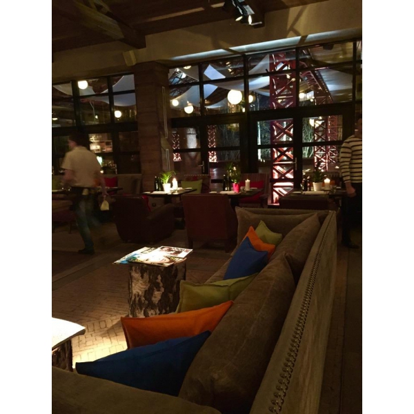 Ресторанный сервис бронирования столиков menu-rest.com - Интерьер ресторана "Ветерок"