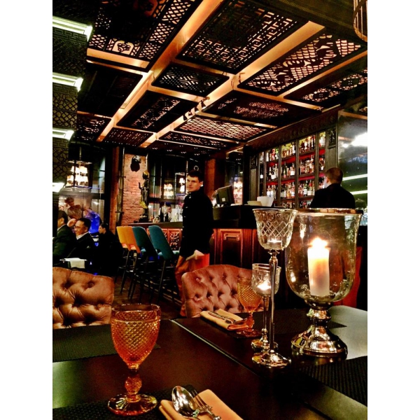 Ресторанный сервис бронирования столиков menu-rest.com - Интерьер ресторана "Black Thai"