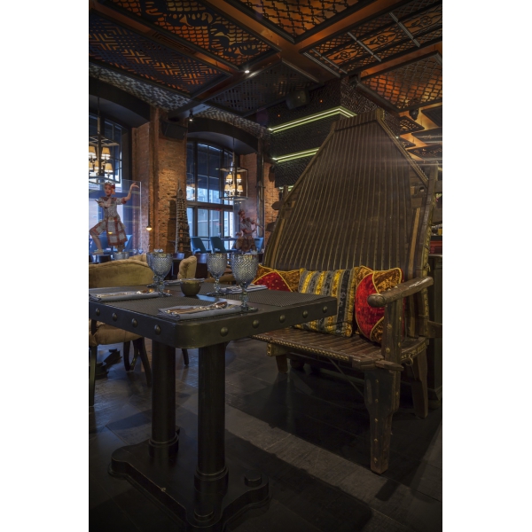 Ресторанный сервис бронирования столиков menu-rest.com - Интерьер ресторана "Black Thai"