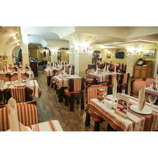 Ресторанный сервис бронирования столиков menu-rest.com - Интерьер ресторана "Добрыня"