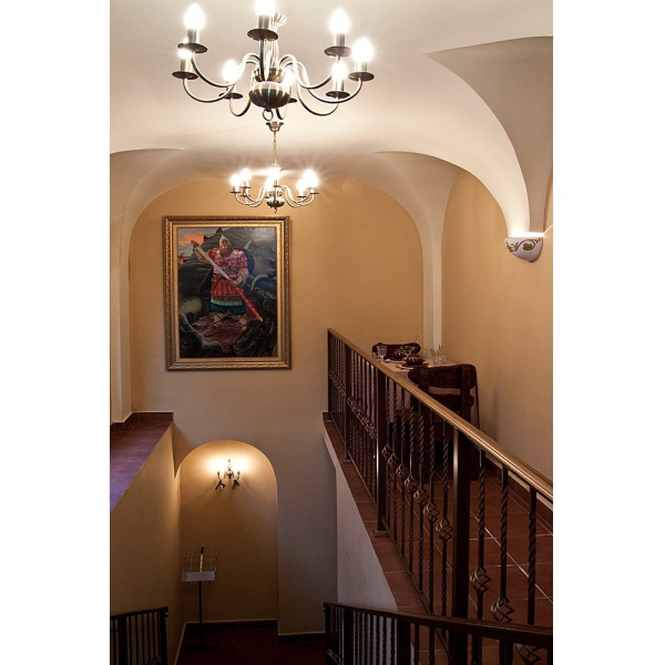 Ресторанный сервис бронирования столиков menu-rest.com - Интерьер ресторана "Добрыня"