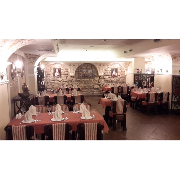 Ресторанный сервис бронирования столиков menu-rest.com - Интерьер ресторана "Добрыня"