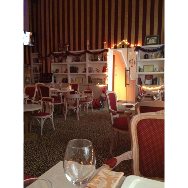 Ресторанный сервис бронирования столиков menu-rest.com - Интерьер ресторана "La Familia"