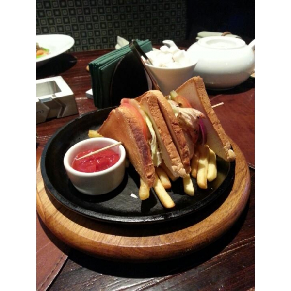 Ресторанный сервис бронирования столиков menu-rest.com - Интерьер ресторана "Лига Пап"