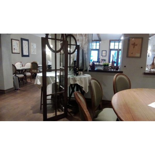 Ресторанный сервис бронирования столиков menu-rest.com - Интерьер ресторана "Village Kitchen"