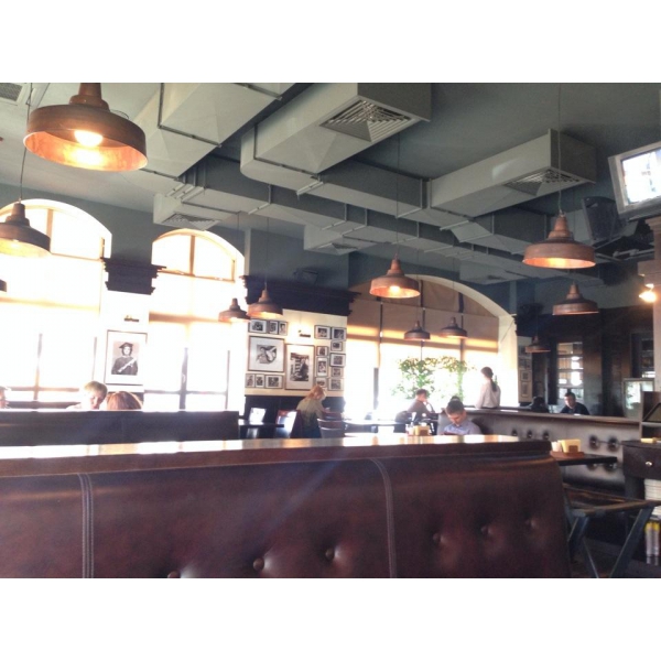 Ресторанный сервис бронирования столиков menu-rest.com - Интерьер ресторана "GOODMAN"