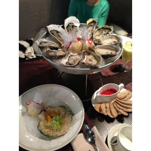 Ресторанный сервис бронирования столиков menu-rest.com - Интерьер ресторана "Гюго"