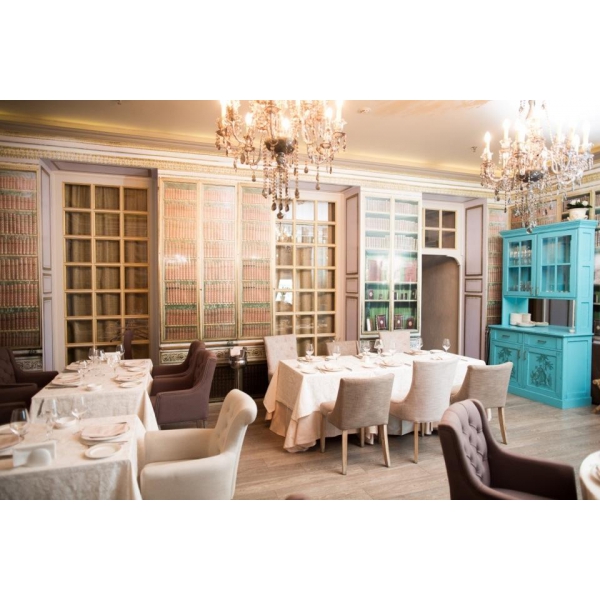 Ресторанный сервис бронирования столиков menu-rest.com - Интерьер ресторана "Гюго"