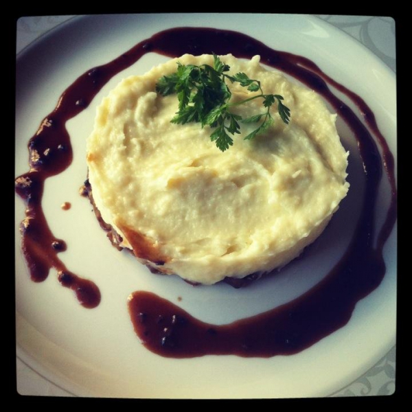 Ресторанный сервис бронирования столиков menu-rest.com - Интерьер ресторана "Гюго"