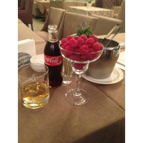 Ресторанный сервис бронирования столиков menu-rest.com - Интерьер ресторана "Гюго"