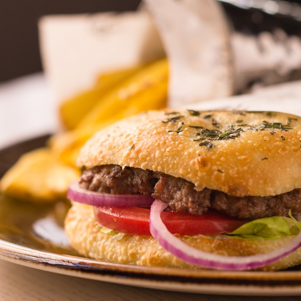 Ресторанный сервис бронирования столиков menu-rest.com - Интерьер ресторана "Red Woody"