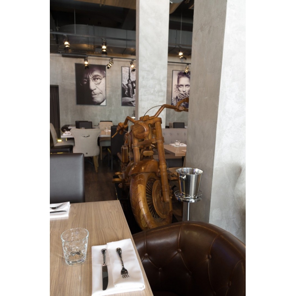 Ресторанный сервис бронирования столиков menu-rest.com - Интерьер ресторана "Red Woody"