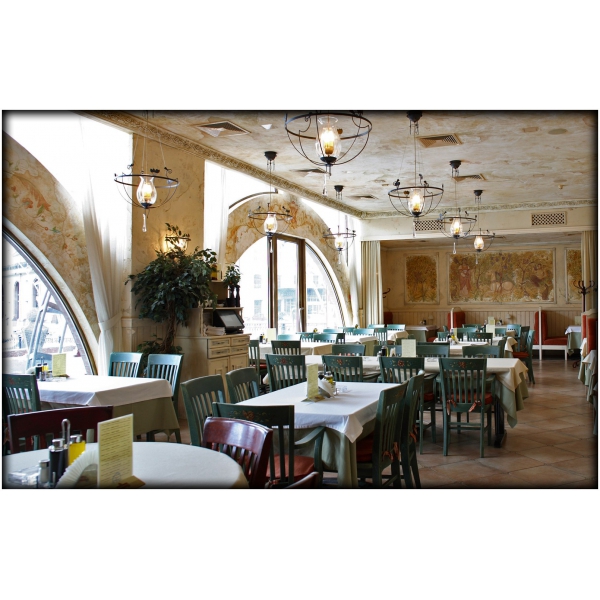 Ресторанный сервис бронирования столиков menu-rest.com - Интерьер ресторана "Ла-Чиполла"