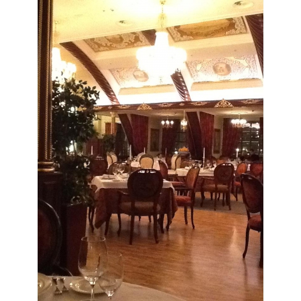 Ресторанный сервис бронирования столиков menu-rest.com - Интерьер ресторана "FARSI"