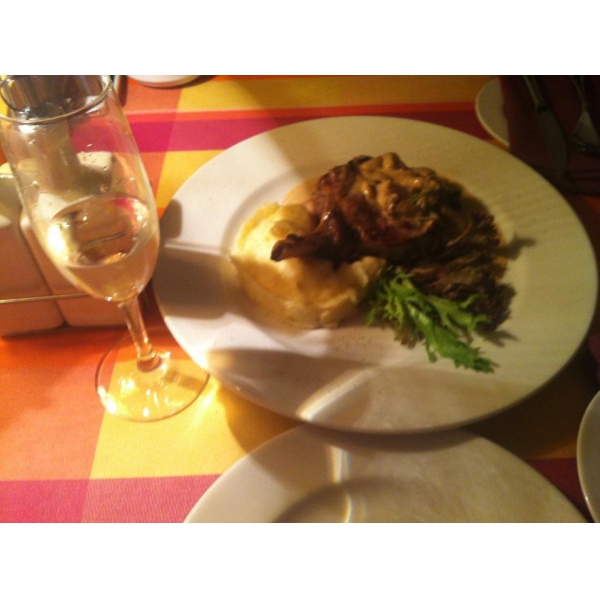 Ресторанный сервис бронирования столиков menu-rest.com - Интерьер ресторана "Лунный дворик"