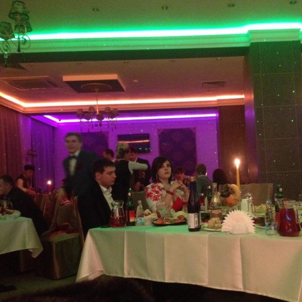 Ресторанный сервис бронирования столиков menu-rest.com - Интерьер ресторана "Белое озеро"