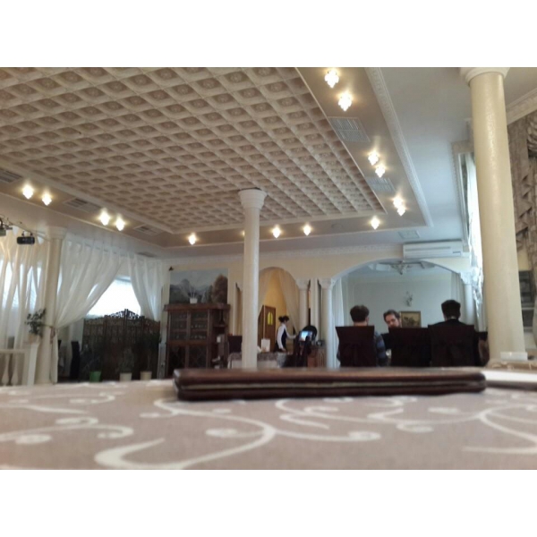 Ресторанный сервис бронирования столиков menu-rest.com - Интерьер ресторана "Зелёное яблоко"