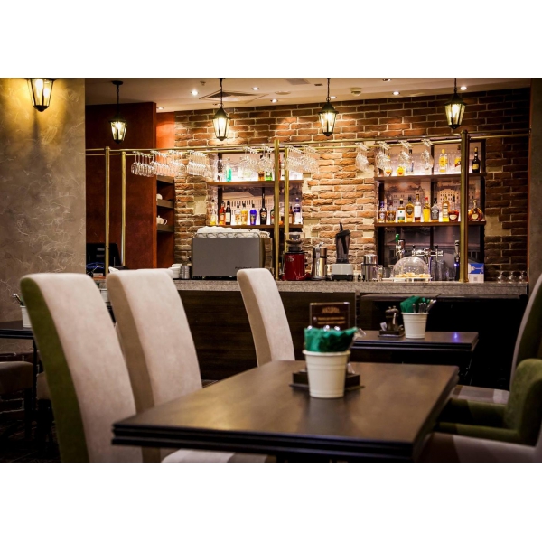 Ресторанный сервис бронирования столиков menu-rest.com - Интерьер ресторана "Old Bridge"