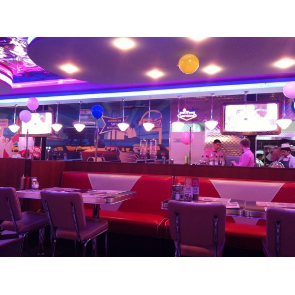 Ресторанный сервис бронирования столиков menu-rest.com - Интерьер ресторана "Beverly Hills Diner"