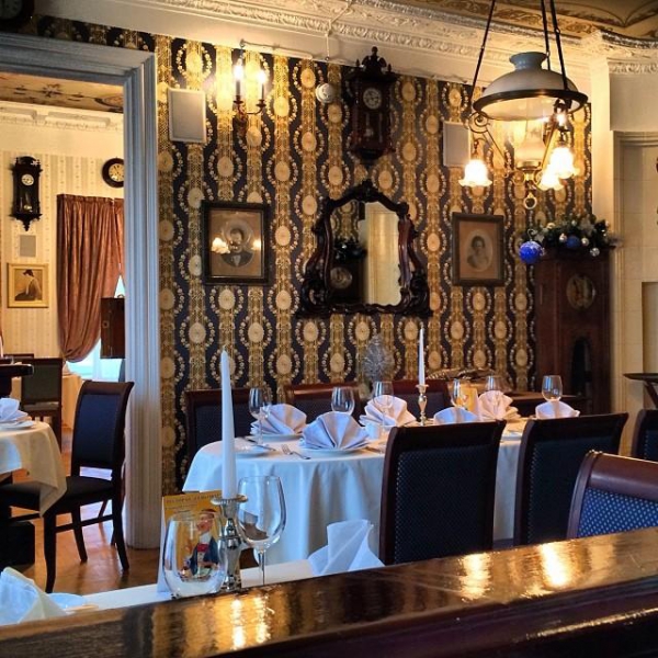 Ресторанный сервис бронирования столиков menu-rest.com - Интерьер ресторана "Семь Пятницъ"