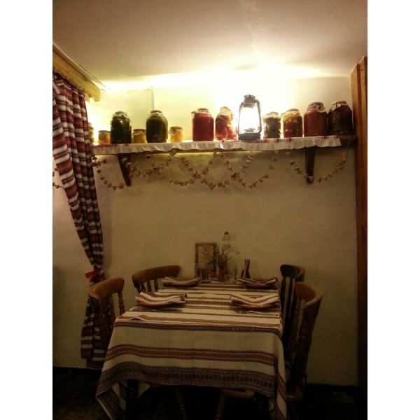 Ресторанный сервис бронирования столиков menu-rest.com - Интерьер ресторана "Тарас Бульба"