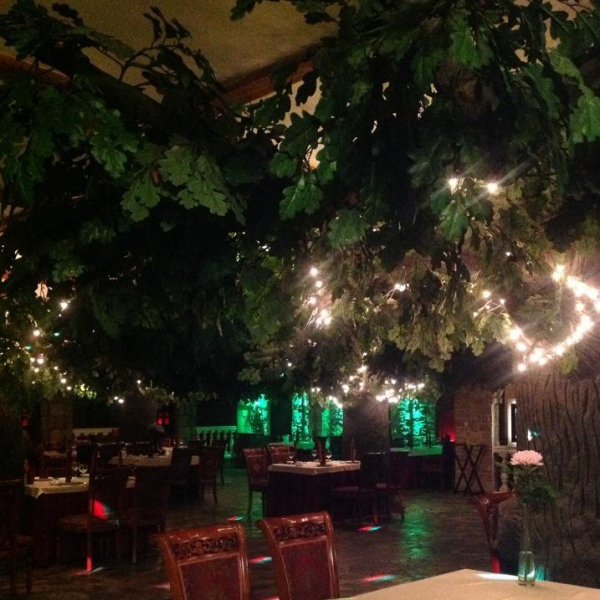 Ресторанный сервис бронирования столиков menu-rest.com - Интерьер ресторана "Легенда"