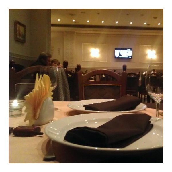 Ресторанный сервис бронирования столиков menu-rest.com - Интерьер ресторана "Золотой Фундук"